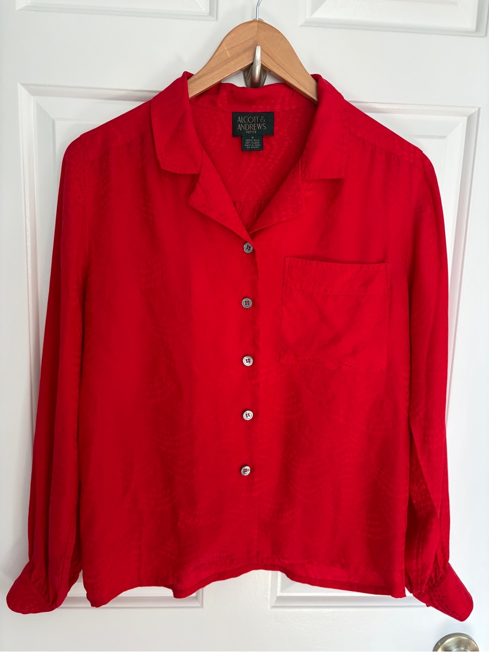 Alcott & Andrews Petite Size 6 100% Silk Red Blouse